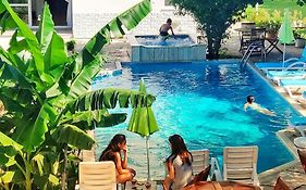 Parla Apart Çeşme