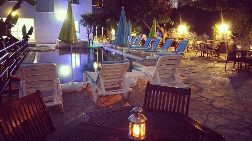 Parla Apart Hotel Çeşme Dış mekan fotoğraf